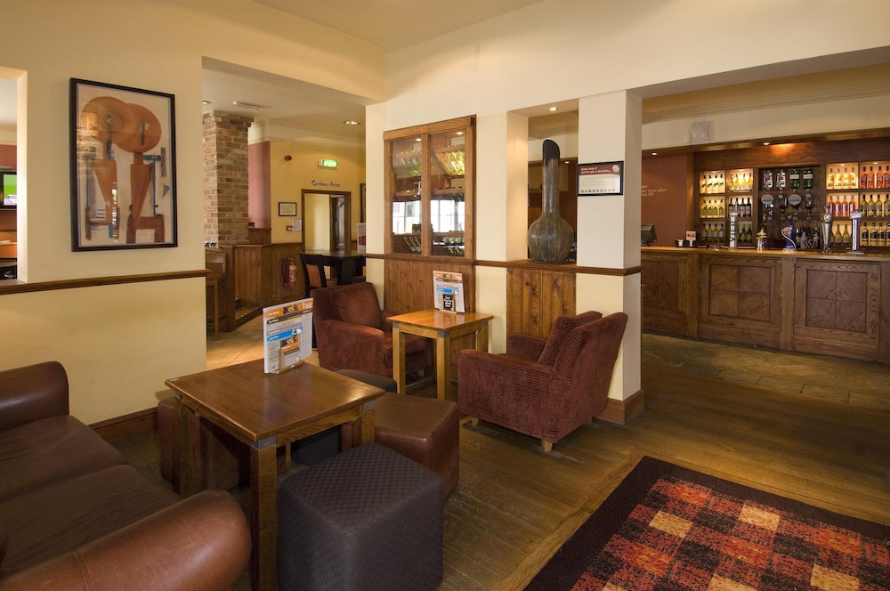 Premier Inn Tamworth South 24/44