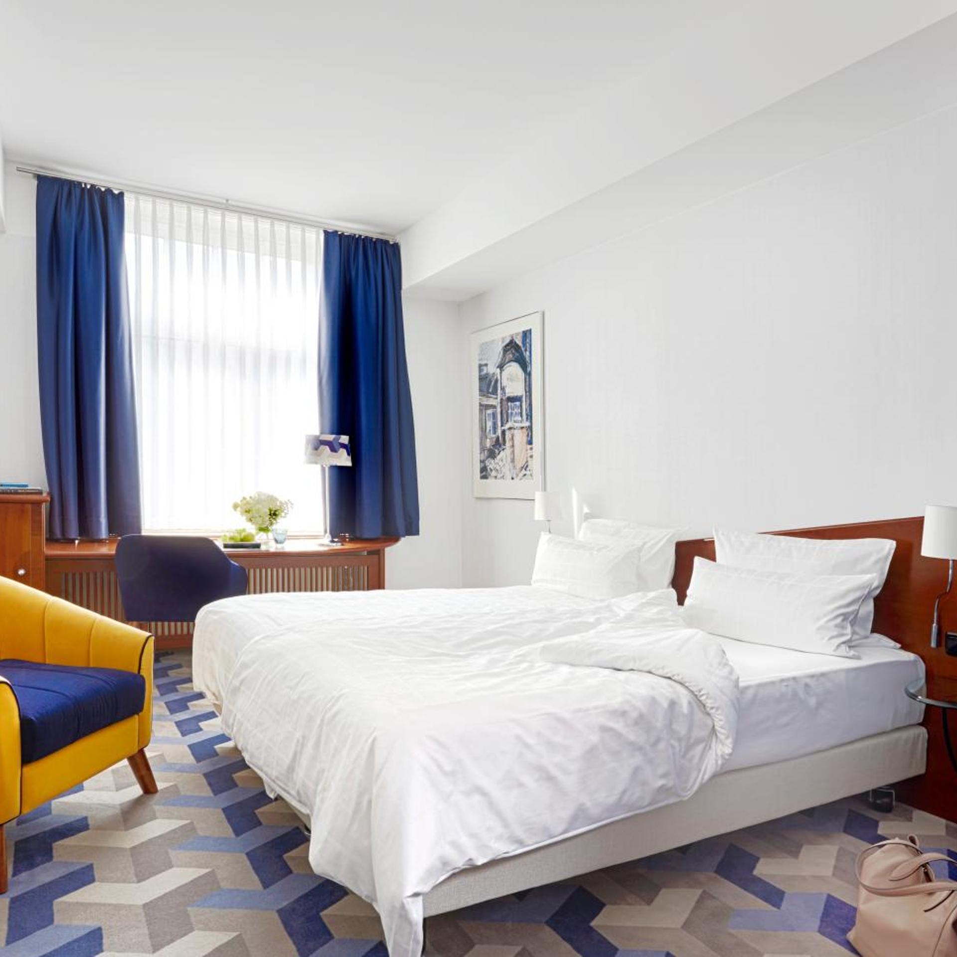 Room, Double Bed