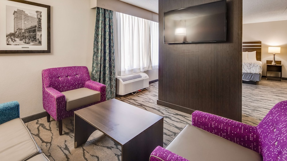 Best Western Plus Knoxville Cedar Bluff 28/42