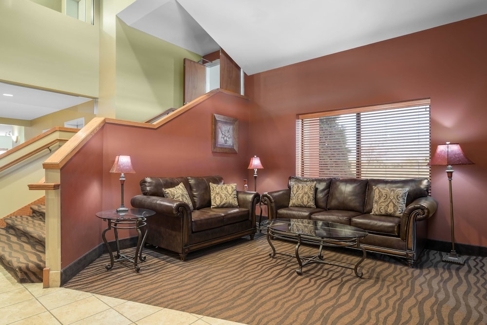 Comfort Inn & Suites Rochester South Mayo Clinic 35/54