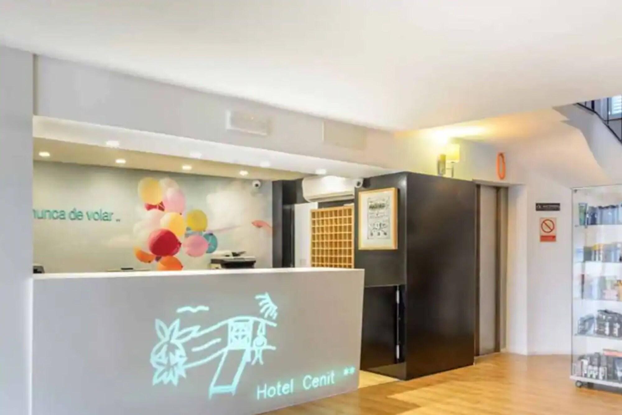 Cenit Apartments 6/55