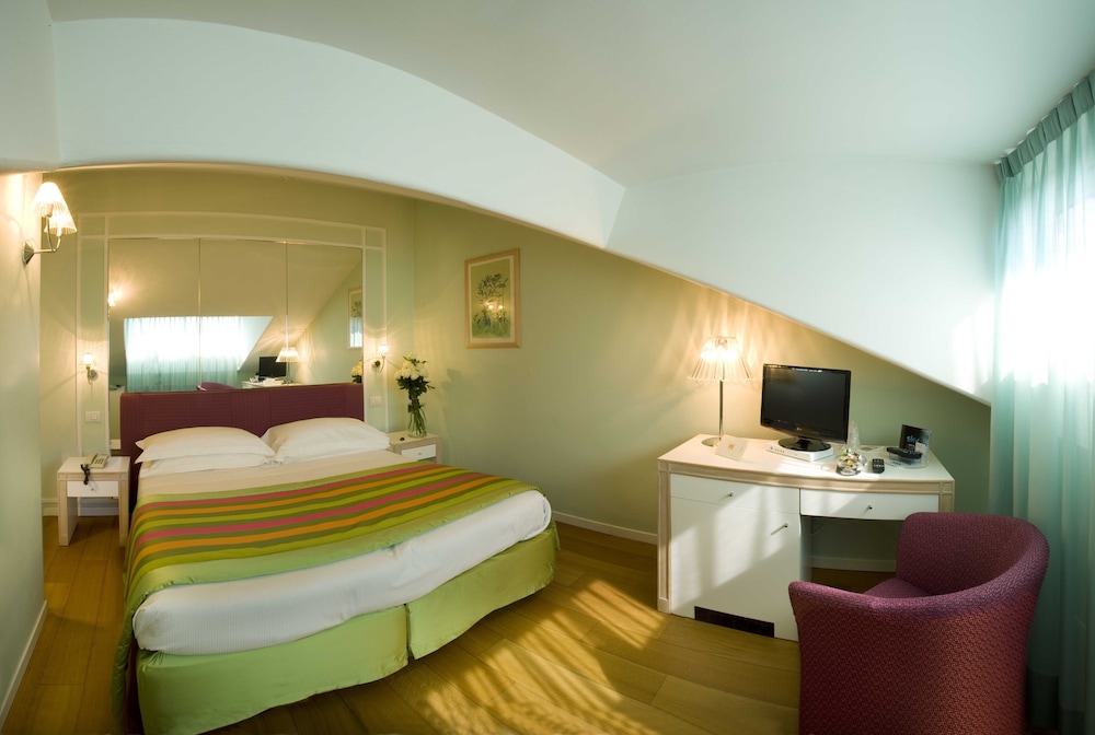 COMFORT, DOUBLE BED