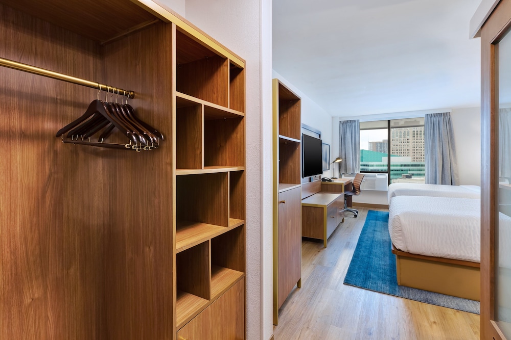 Hotel Indigo Detroit Downtown 42/71