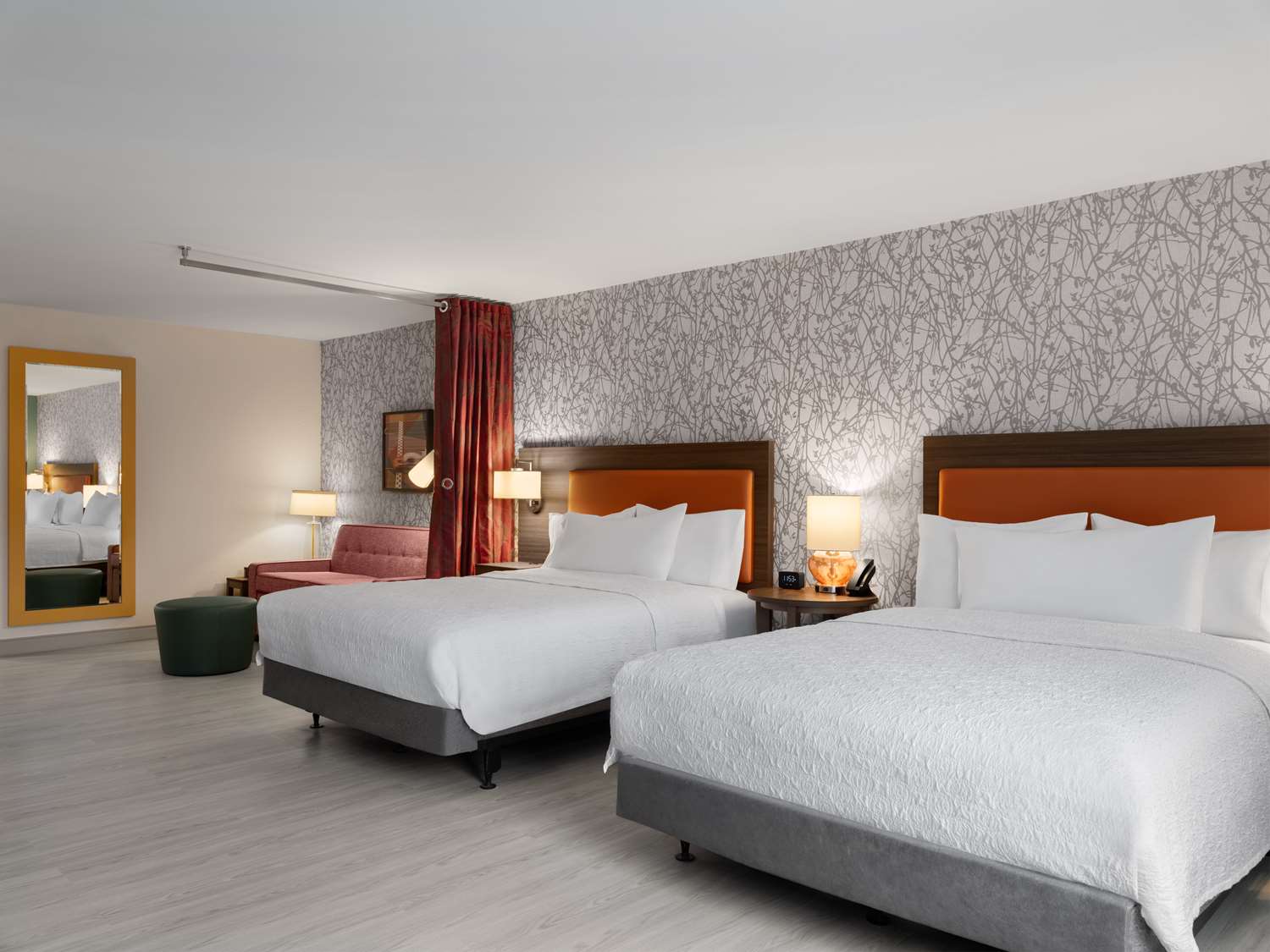 جناح استوديو بسريرين كوين بحوض استحمام لذوي الإعاقة، Home2 Suites By Hilton Brownsburg 2/7
