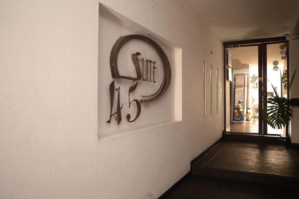 Hotel Natural Medellin 44/62