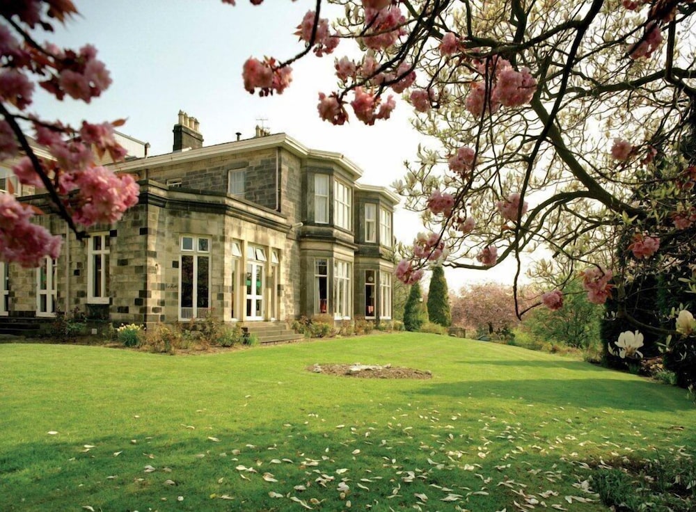 Halifax Hall 45/50