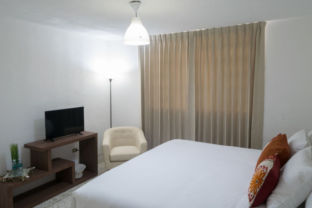 PREMIUM, KING BED