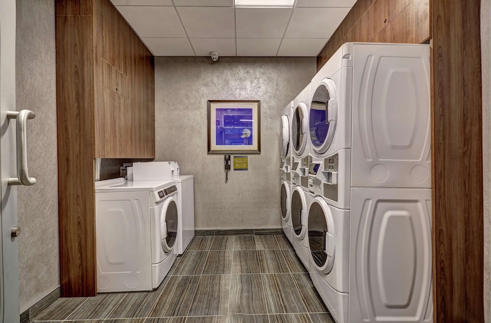 Home2 Suites By Hilton Toronto/Brampton On 16/74