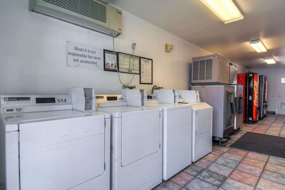 Motel6 San Dimas, CA - Los Angeles 24/46