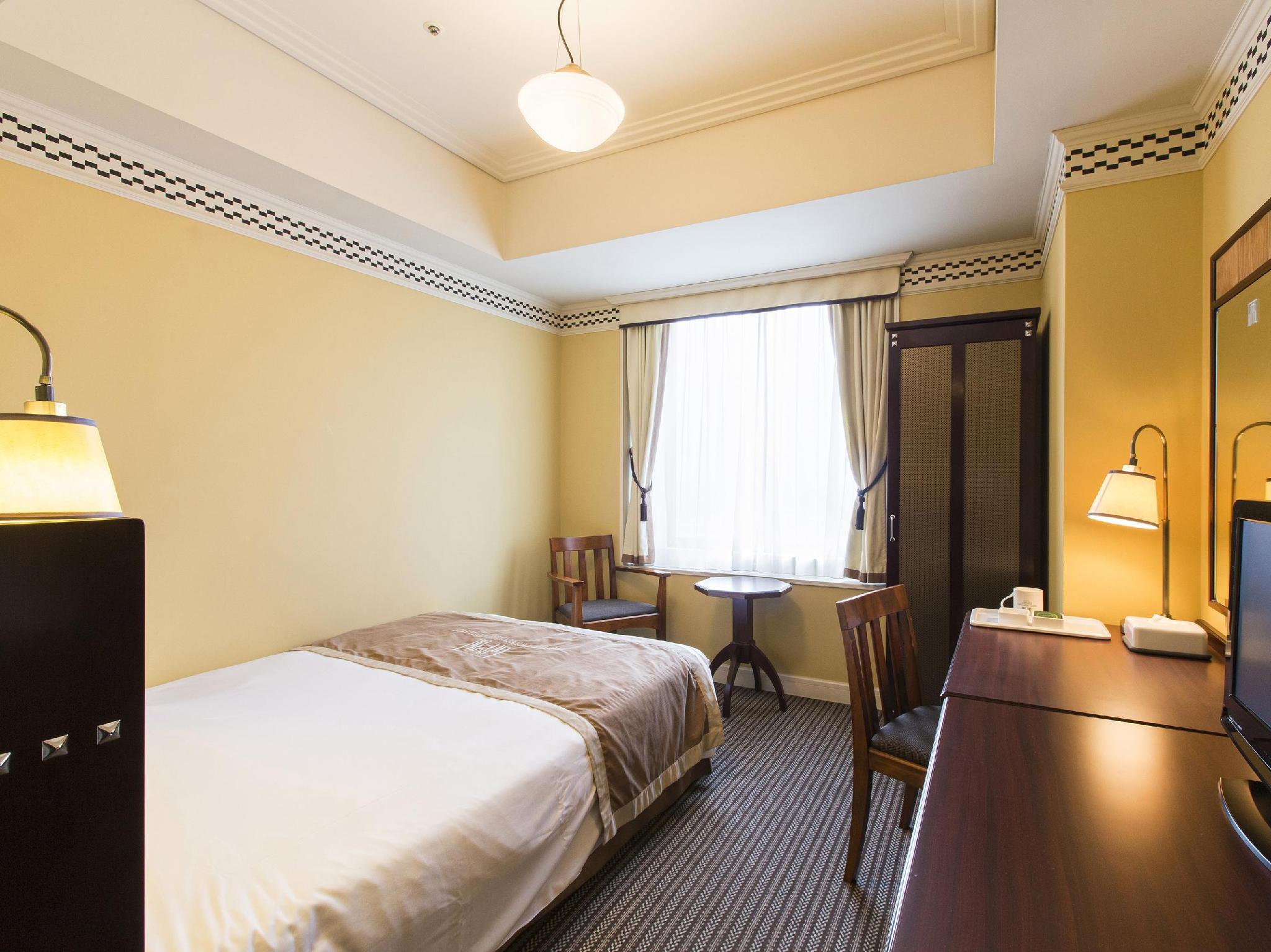 Semi Room, Single, Semi Double Bed