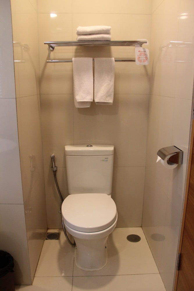 Swiss Belinn Manyar 75/75