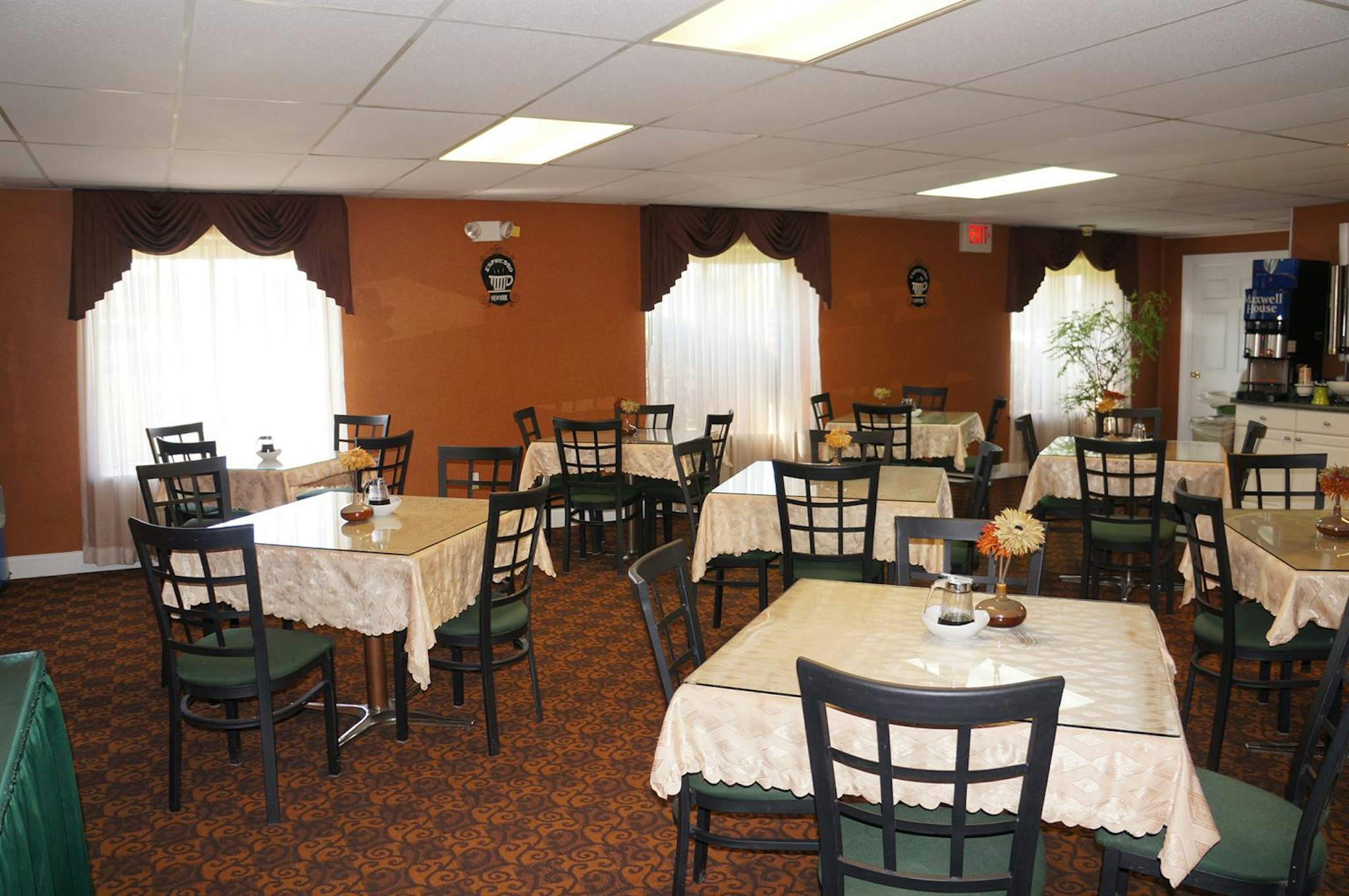 Ambassador Inn Suites 40/43