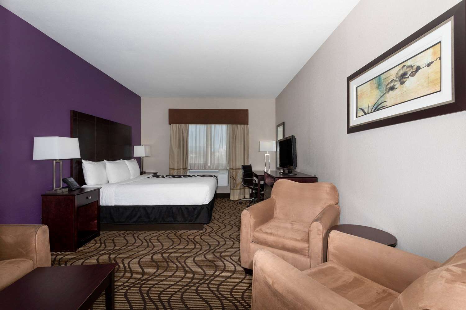 Baymont by Wyndham Henderson-Northeast Denver 27/58