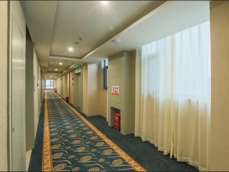 GreenTree Eastern Yibin Yijian Road New City Plaza Hotel 42/50