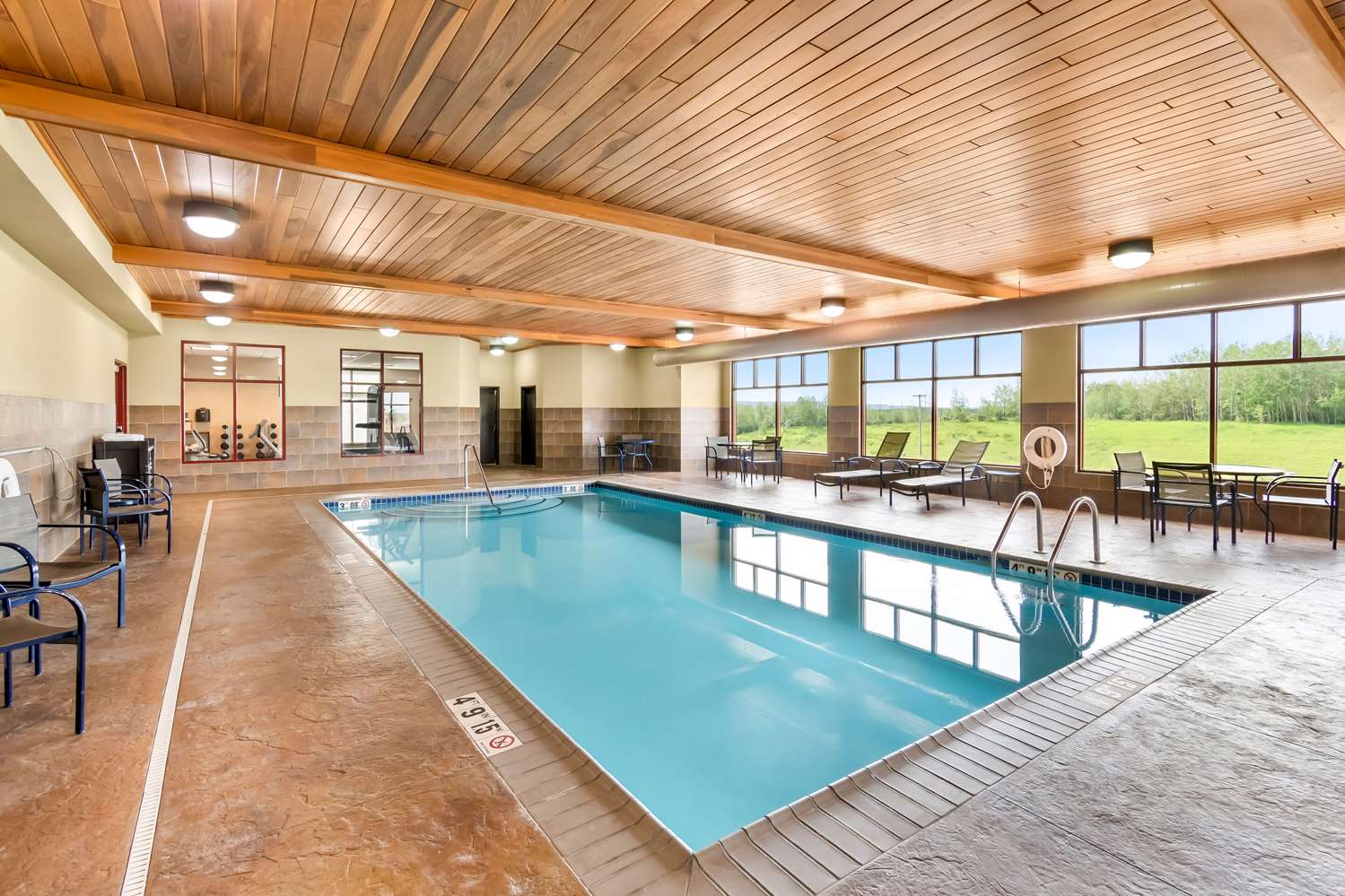 Comfort Inn and Suites Mountain Iron And Virginia 23/30