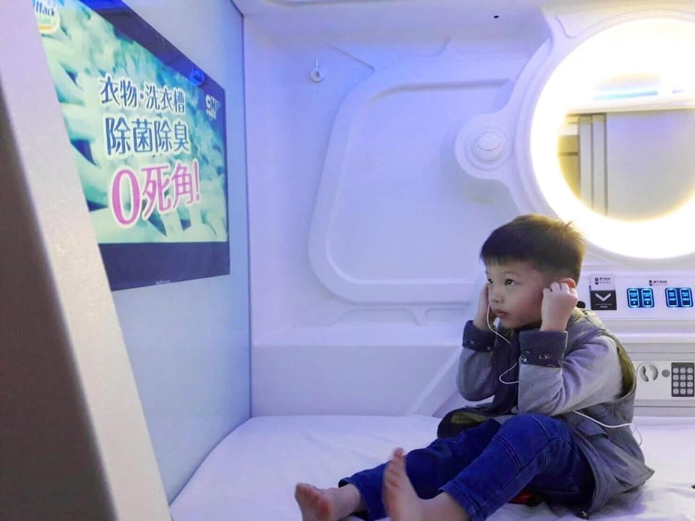 Heybear Capsule Hotel 6/50