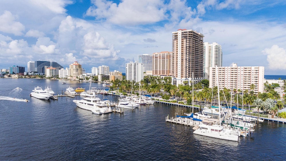 Hyatt Place Fort Lauderdale Cruise Port 39/47