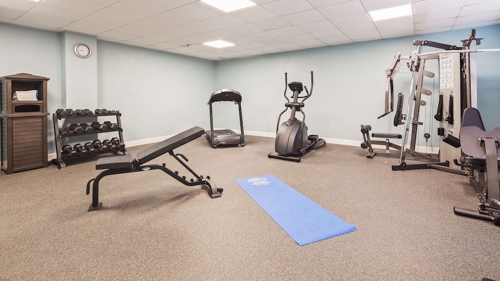 Best Western Plus Alexandria / Fort Belvoir 22/40