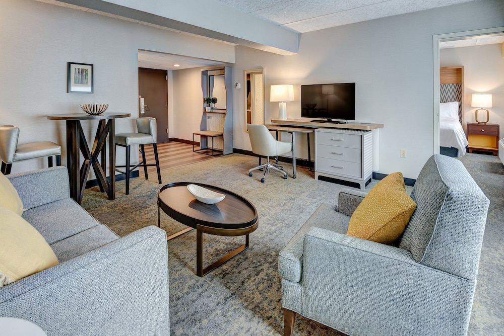 Holiday Inn East Windsor 35/60