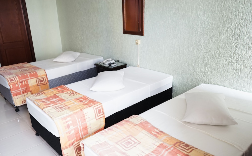 Rosas Hotel 6/58