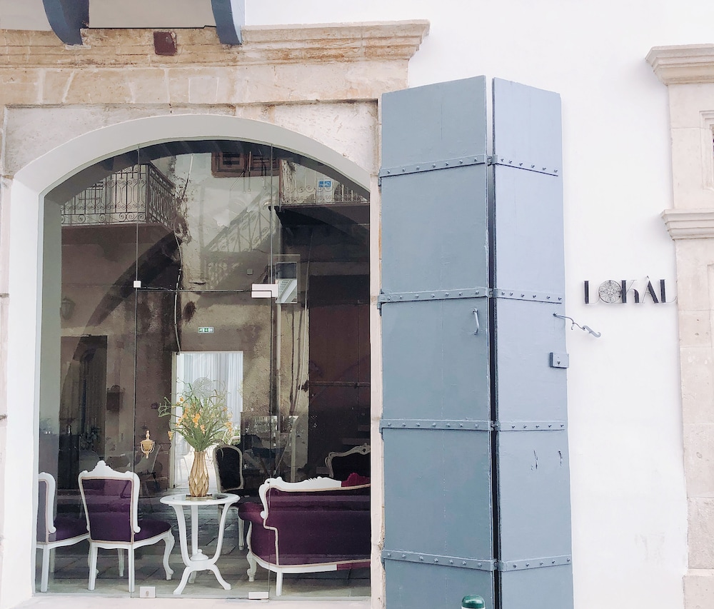 Lokal Hotel 5/64