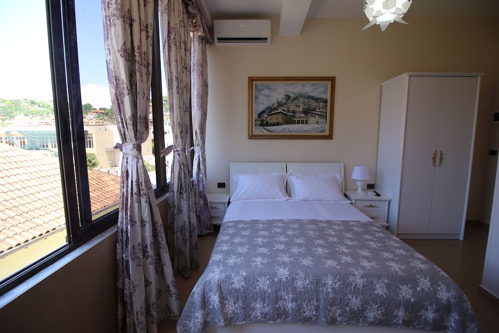 Hotel Orestiada 18/46