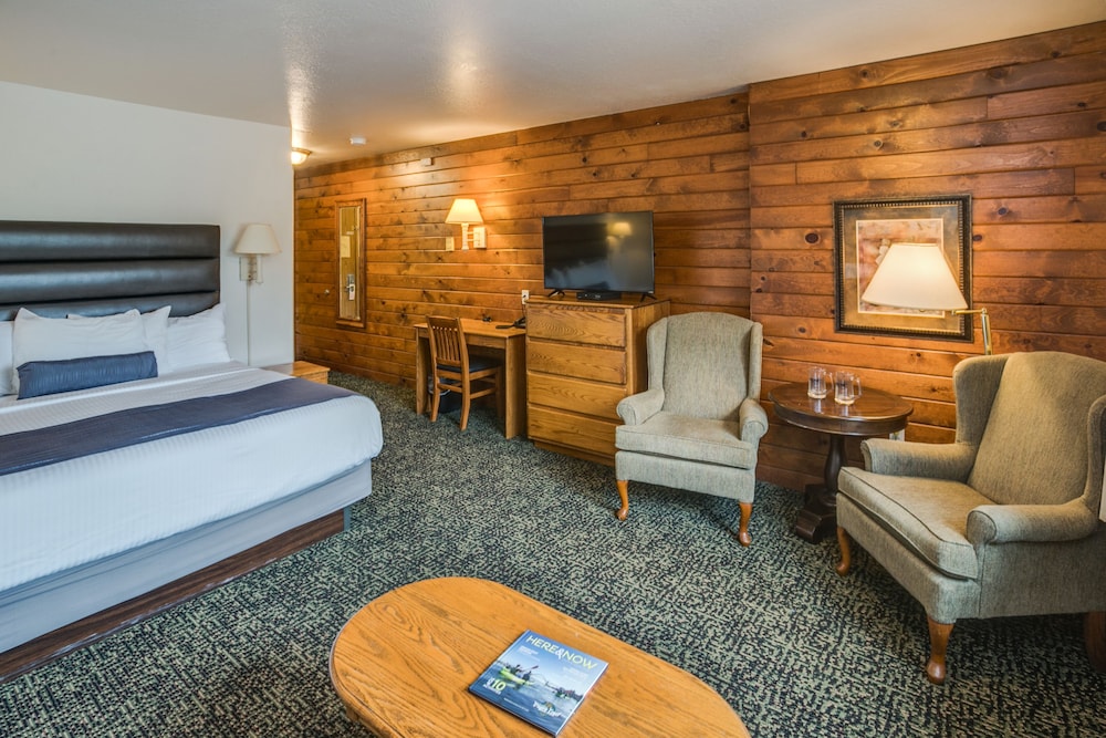 Adobe Resort 44/73