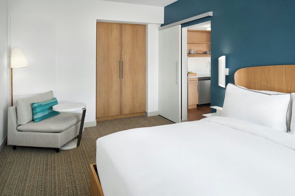 Element by Marriott Branson 13/50