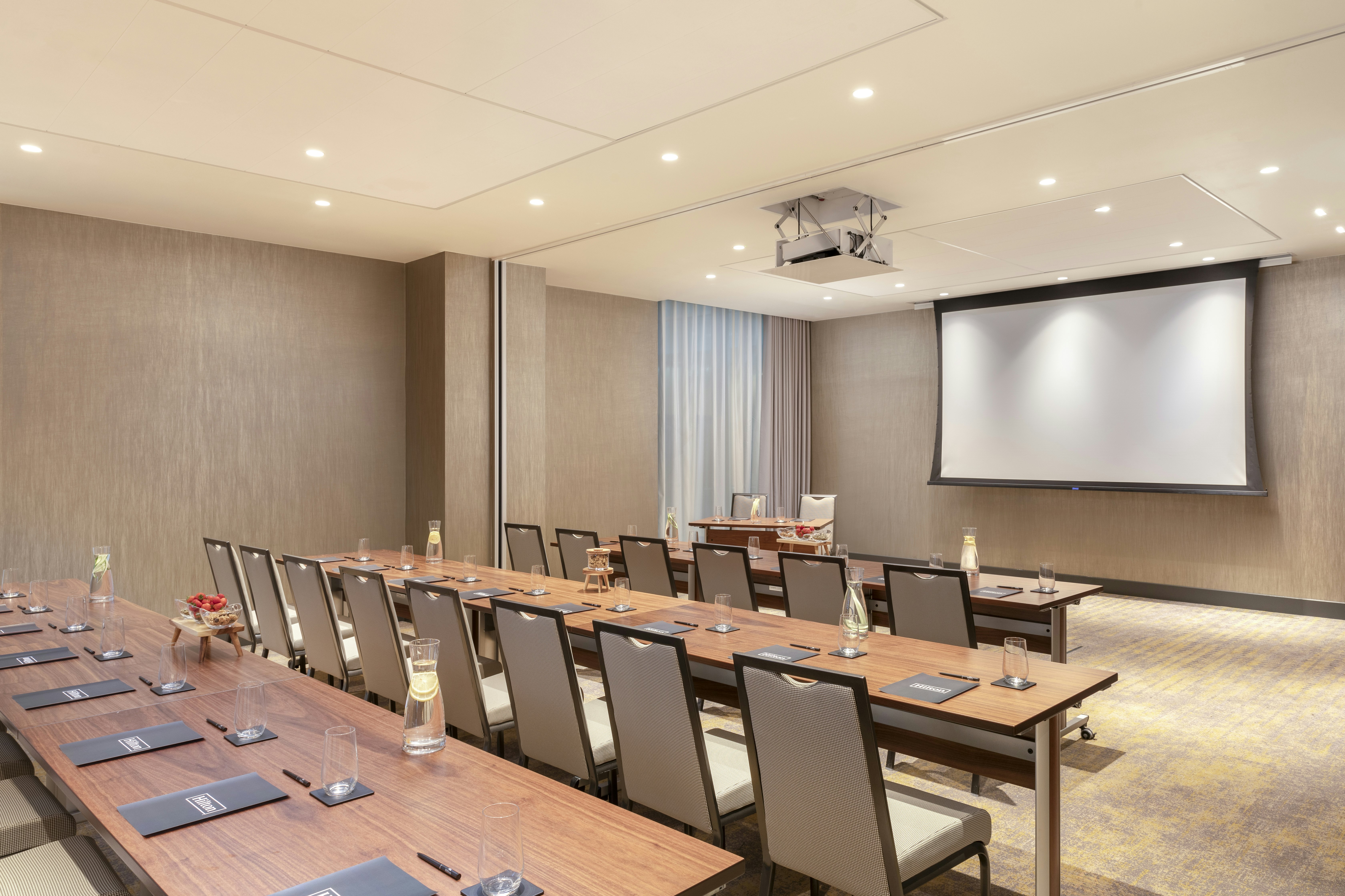Hilton Woking 29/48