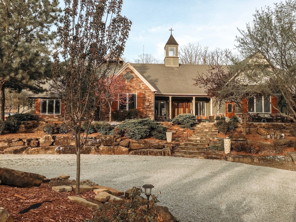 BarDew Valley Inn 31/48