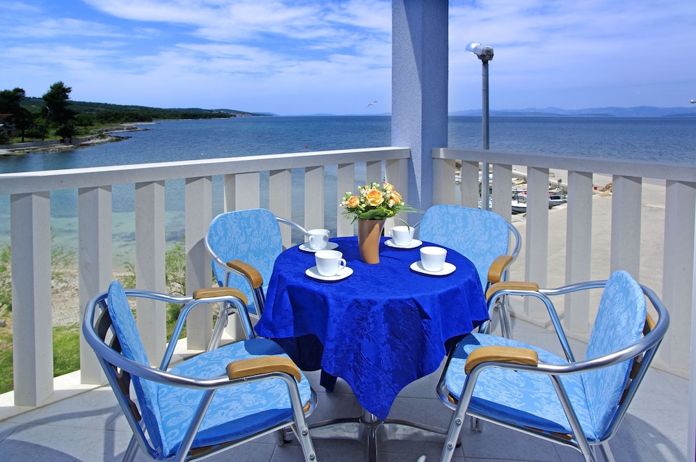 Aparthotel Marina Gromela 22/43