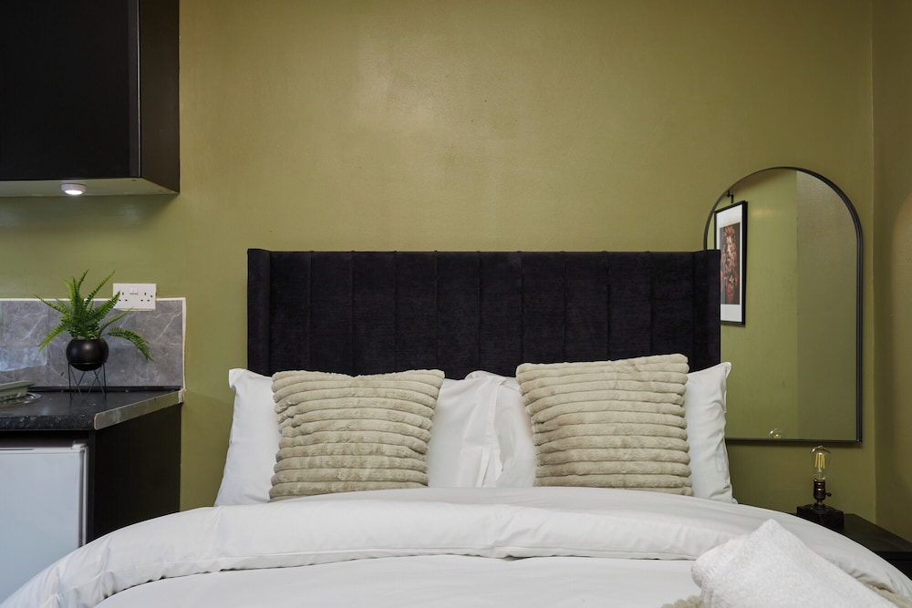 BV Aparthotel Huddersfield Ideal for Business & Leisure Stays 25/37