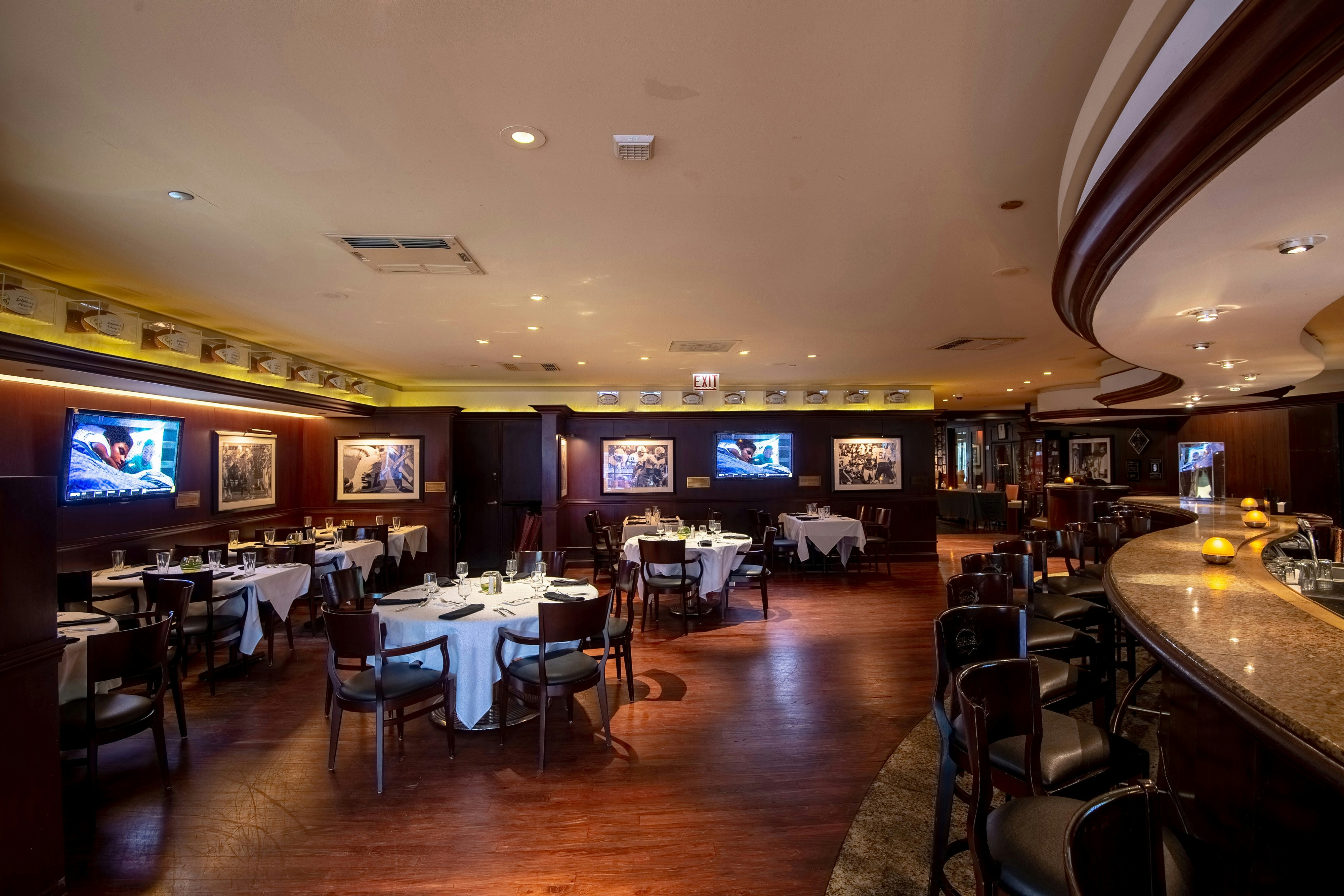 Sheraton Grand Chicago Riverwalk 44/62