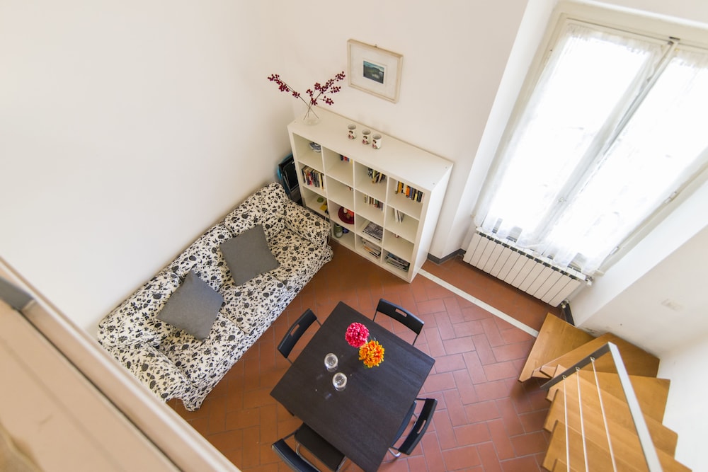 Della Scala Modern Apartment 4/24