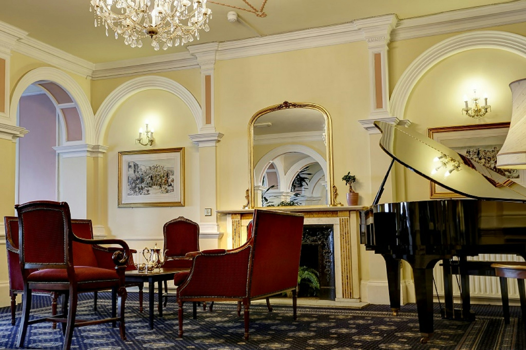 ROYAL VICTORIA HOTEL 7/8