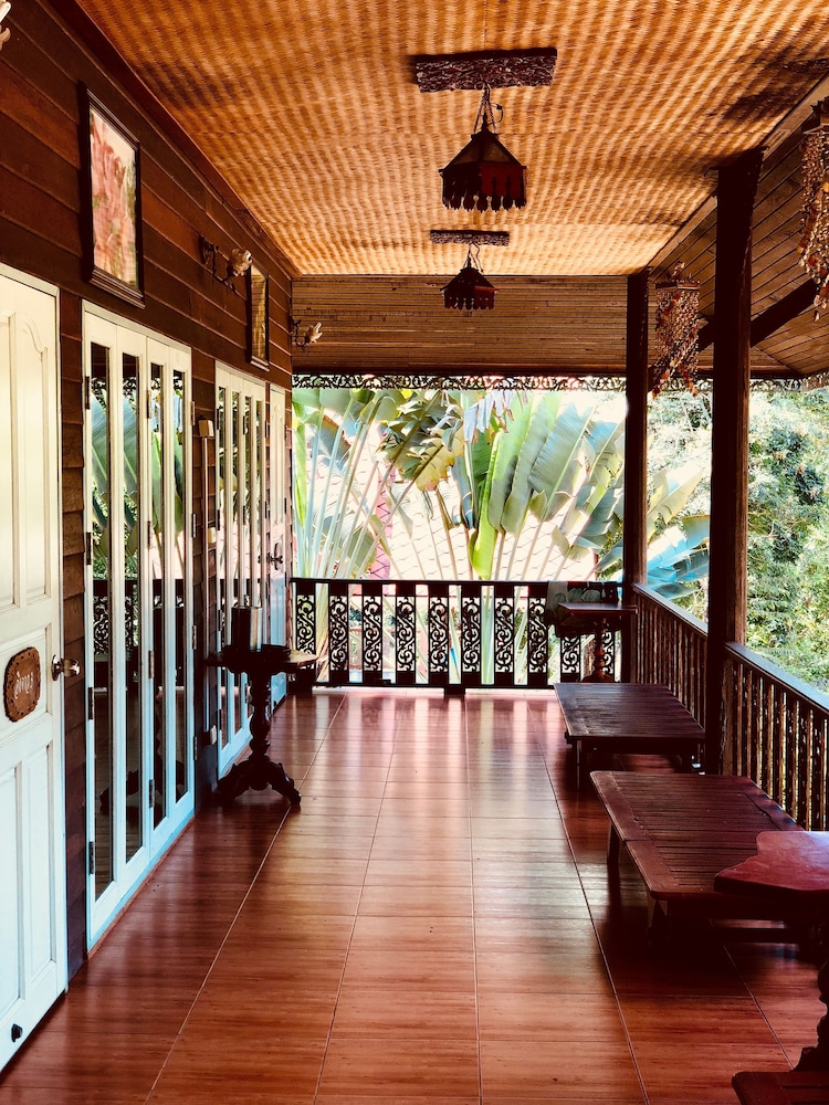 BAANPUFA RESORT 55/80