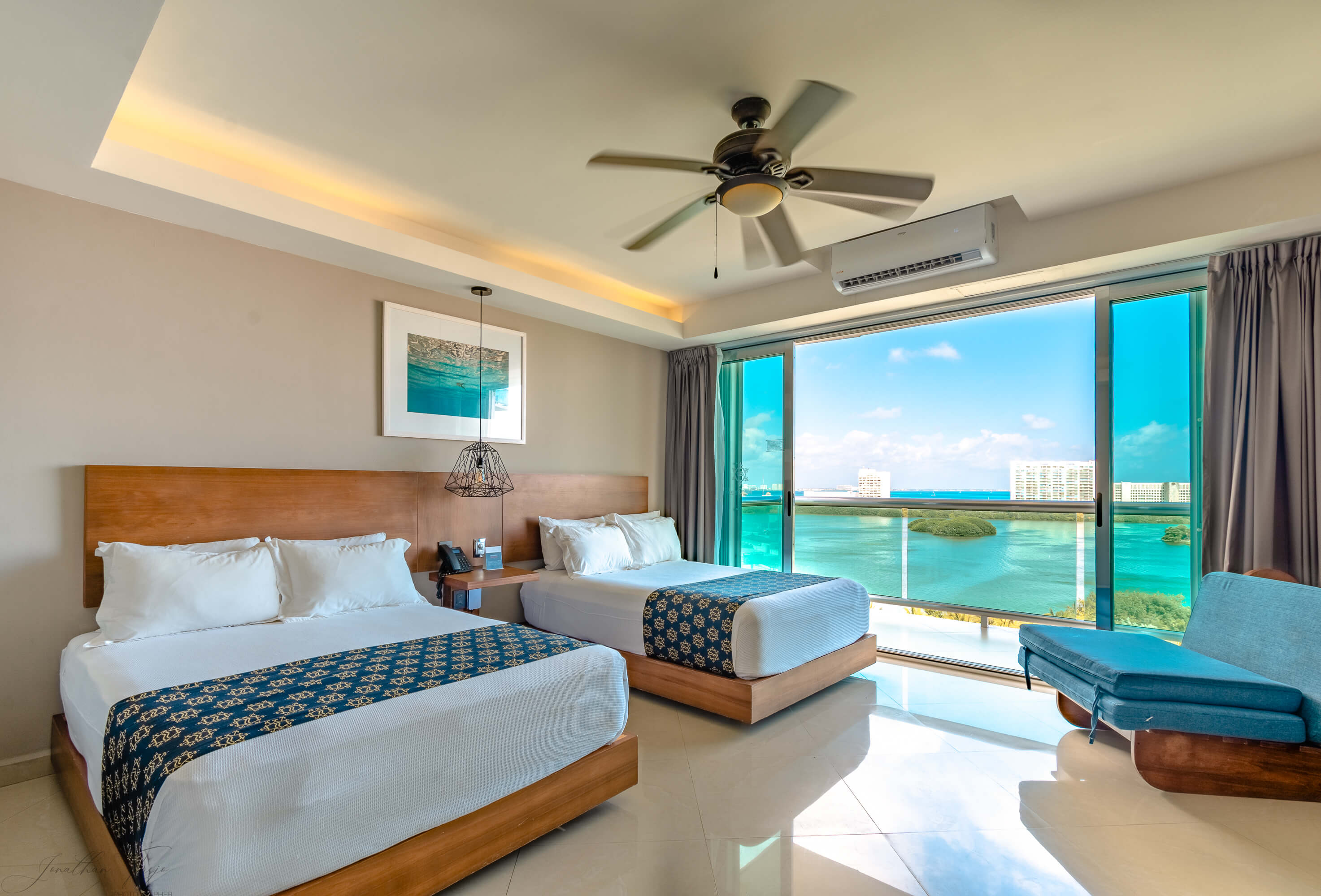 Lagoon, Standard, 2 Double Beds