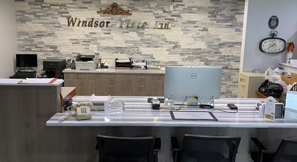 Windsor Place Inn 52/65