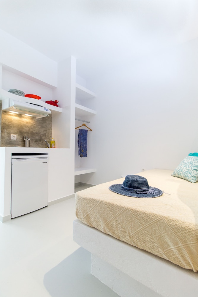 Colosseo Studios & Apartments 2/41