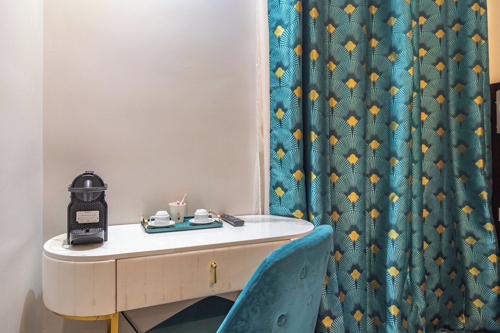 Hotel Riviera 50/50