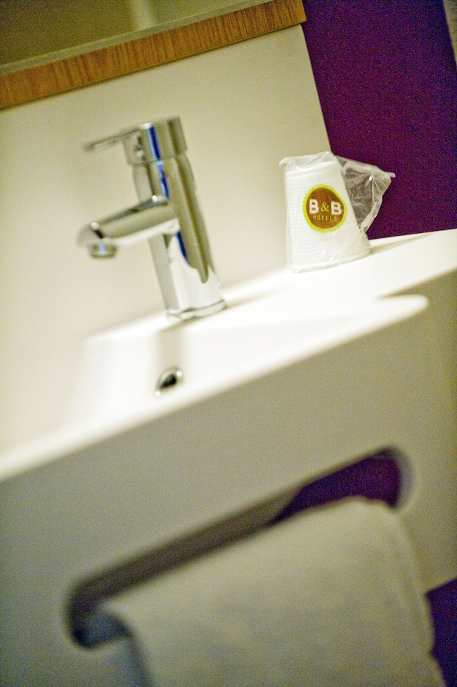 B&B HOTEL La Rochelle Beaulieu Puilboreau 50/50