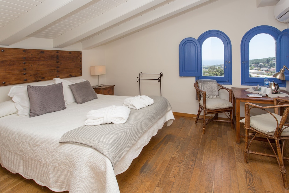 Hostal De La Plaaa 11/49