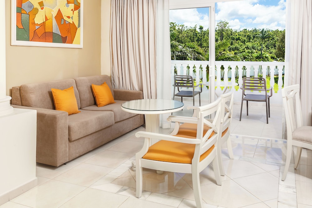 Bahia Principe Escape Runaway Bay 47/70