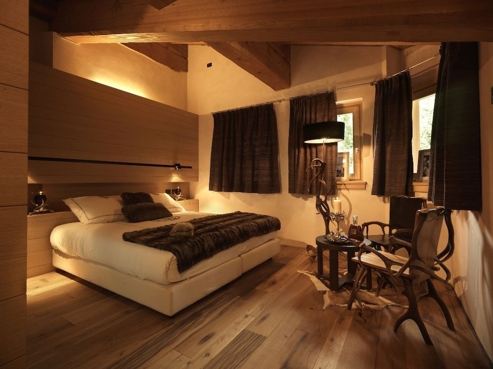 DV Chalet Boutique Hotel and Spa 8/18