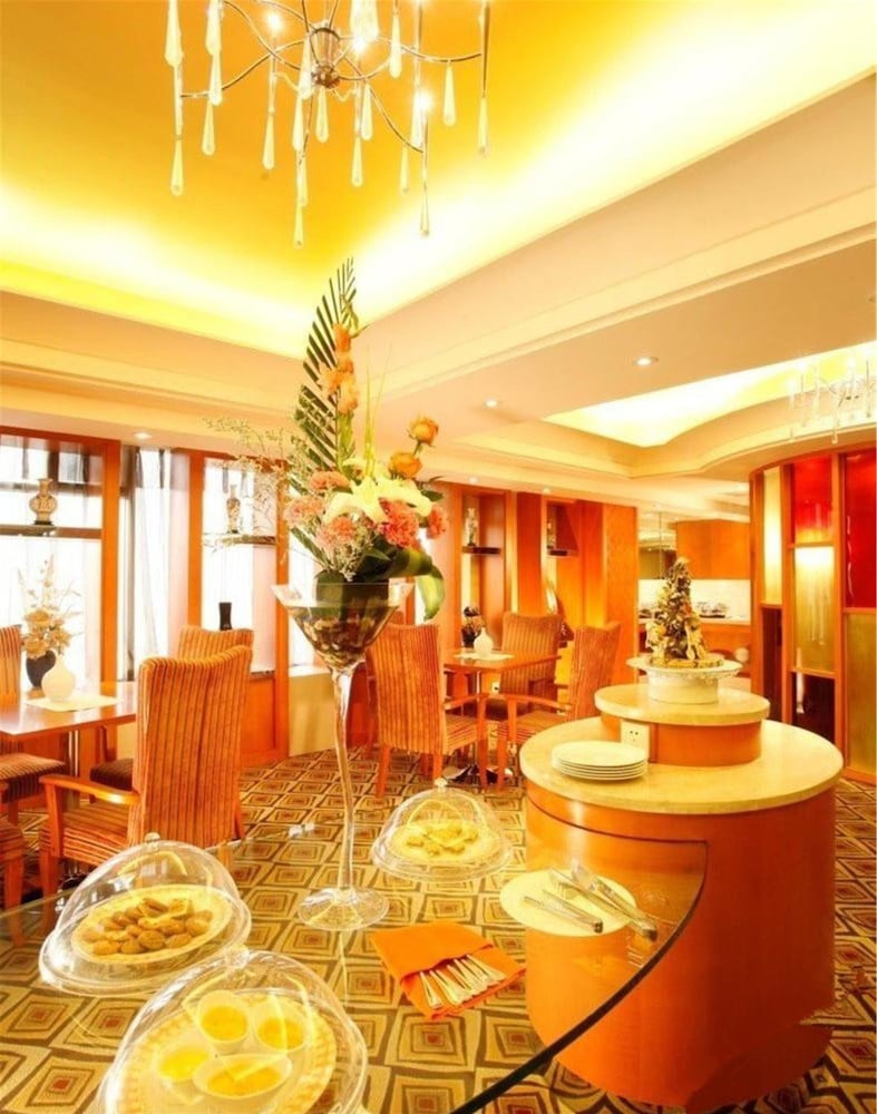 Dalian East Hotel 4/26