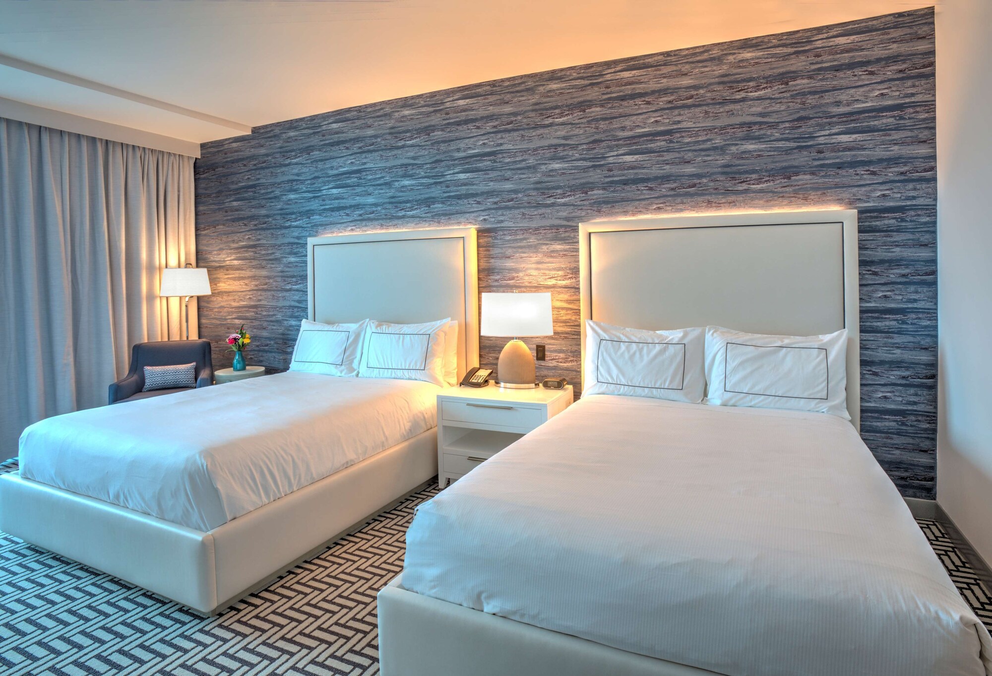 PREMIUM, 2 QUEEN BEDS, OCEAN FRONT, BALCONY, ACCESSIBLE