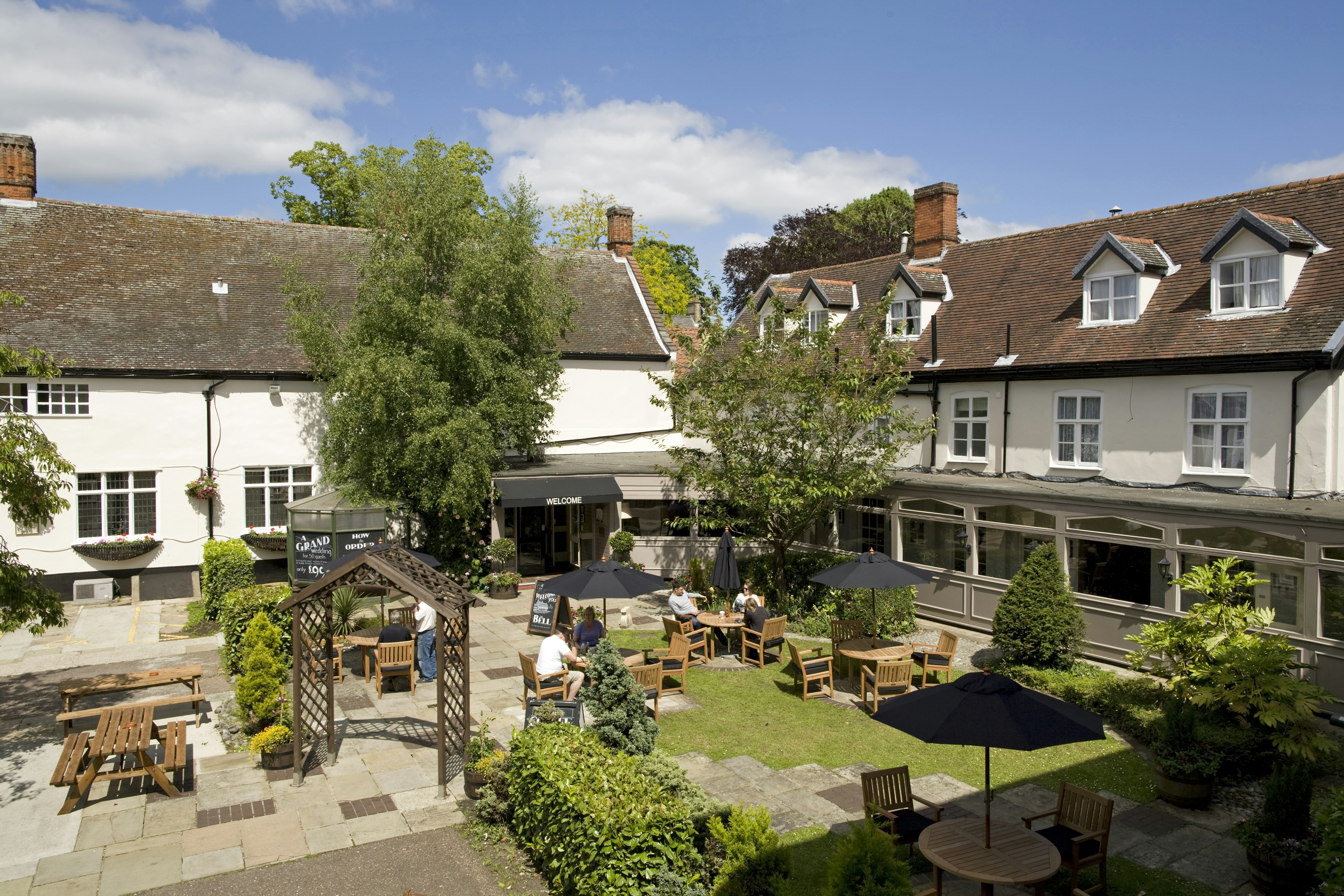 Bell Hotel 16/16