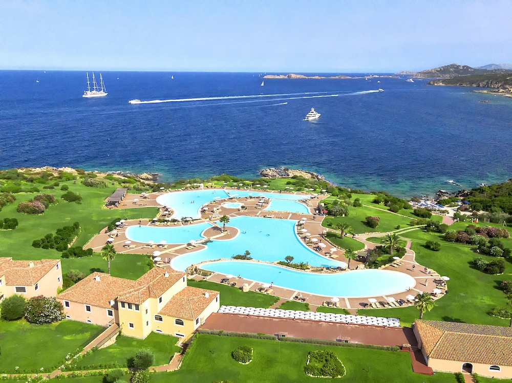Colonna Resort 66/69