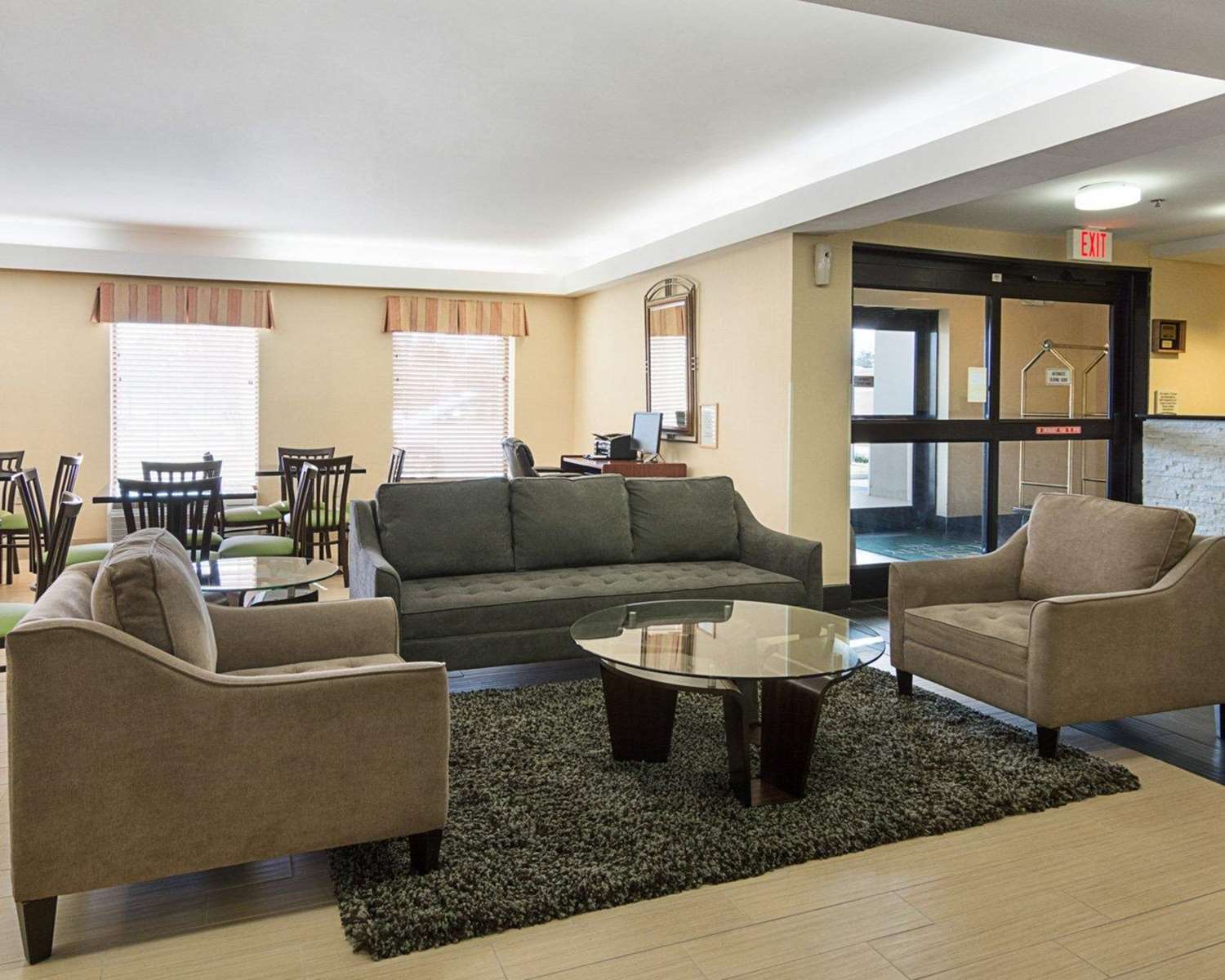 Quality Inn Richmond Airport 20/37