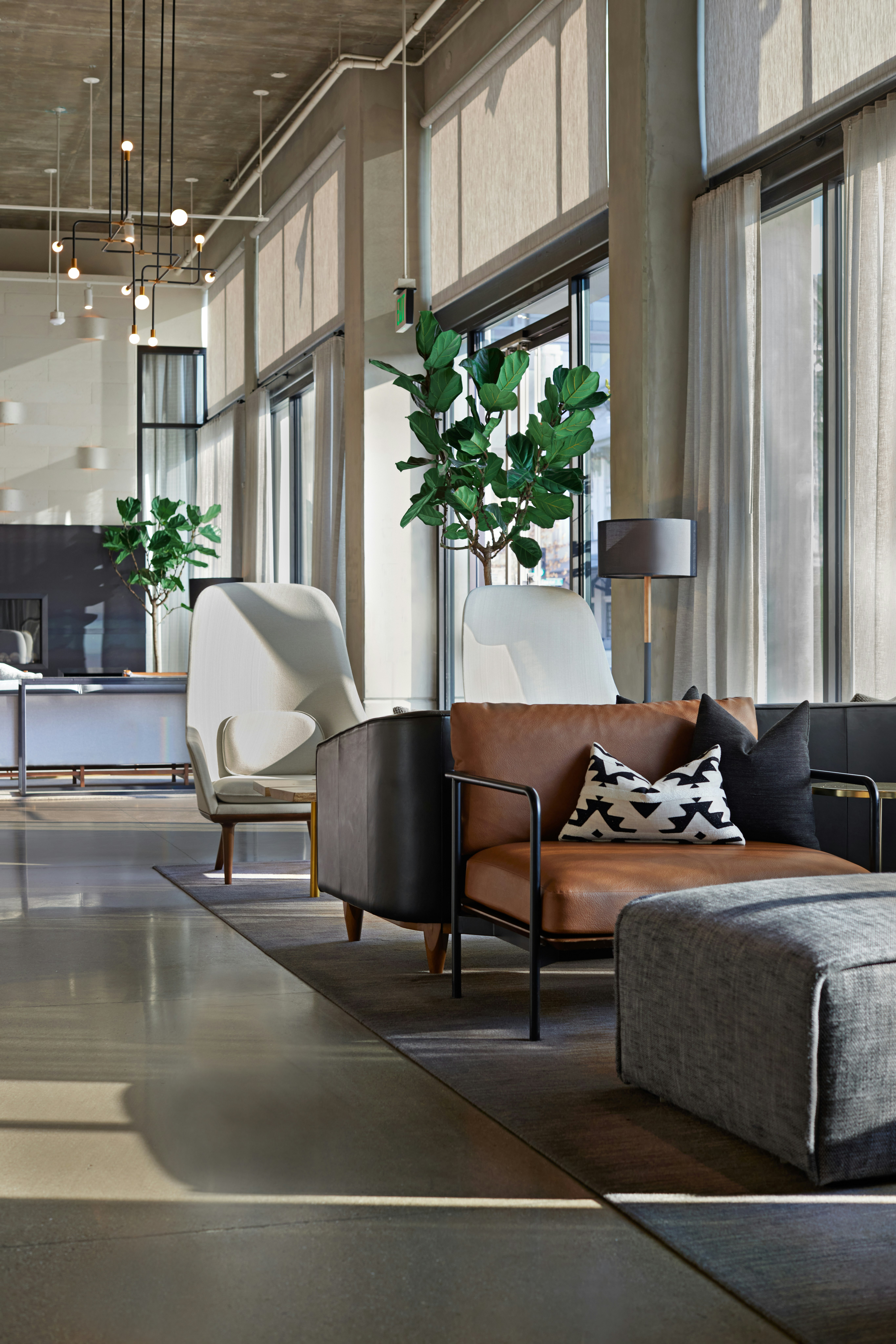 The Fort Sutter Sacramento Tapestry Collection By Hilton 43/77